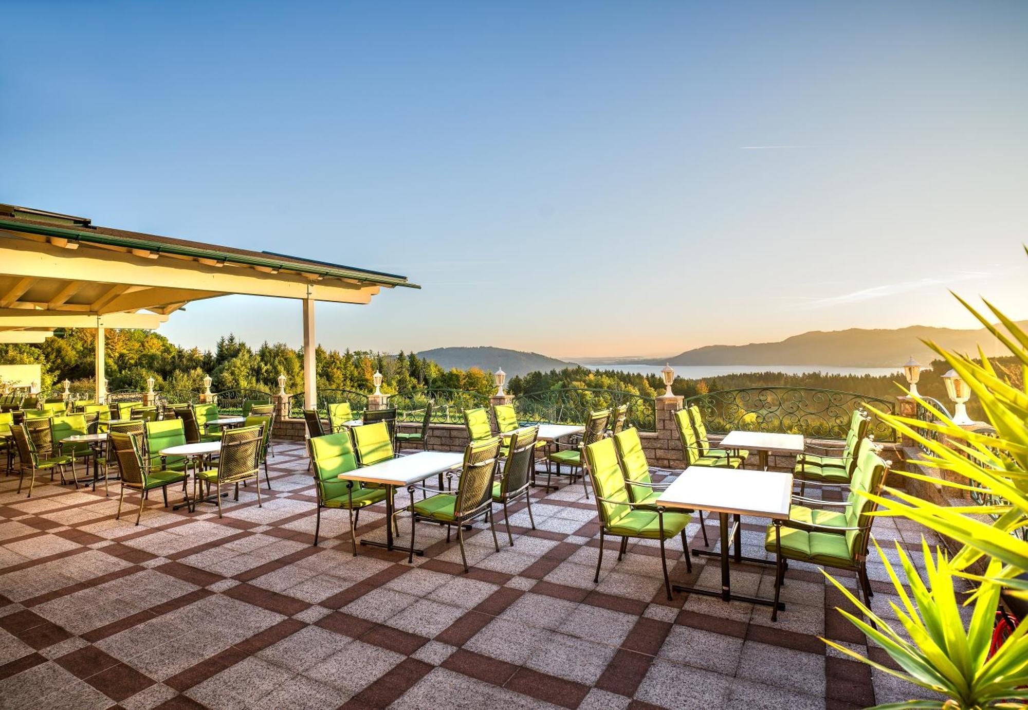 Ferienhotel Hofer Superior Strass im Attergau ภายนอก รูปภาพ