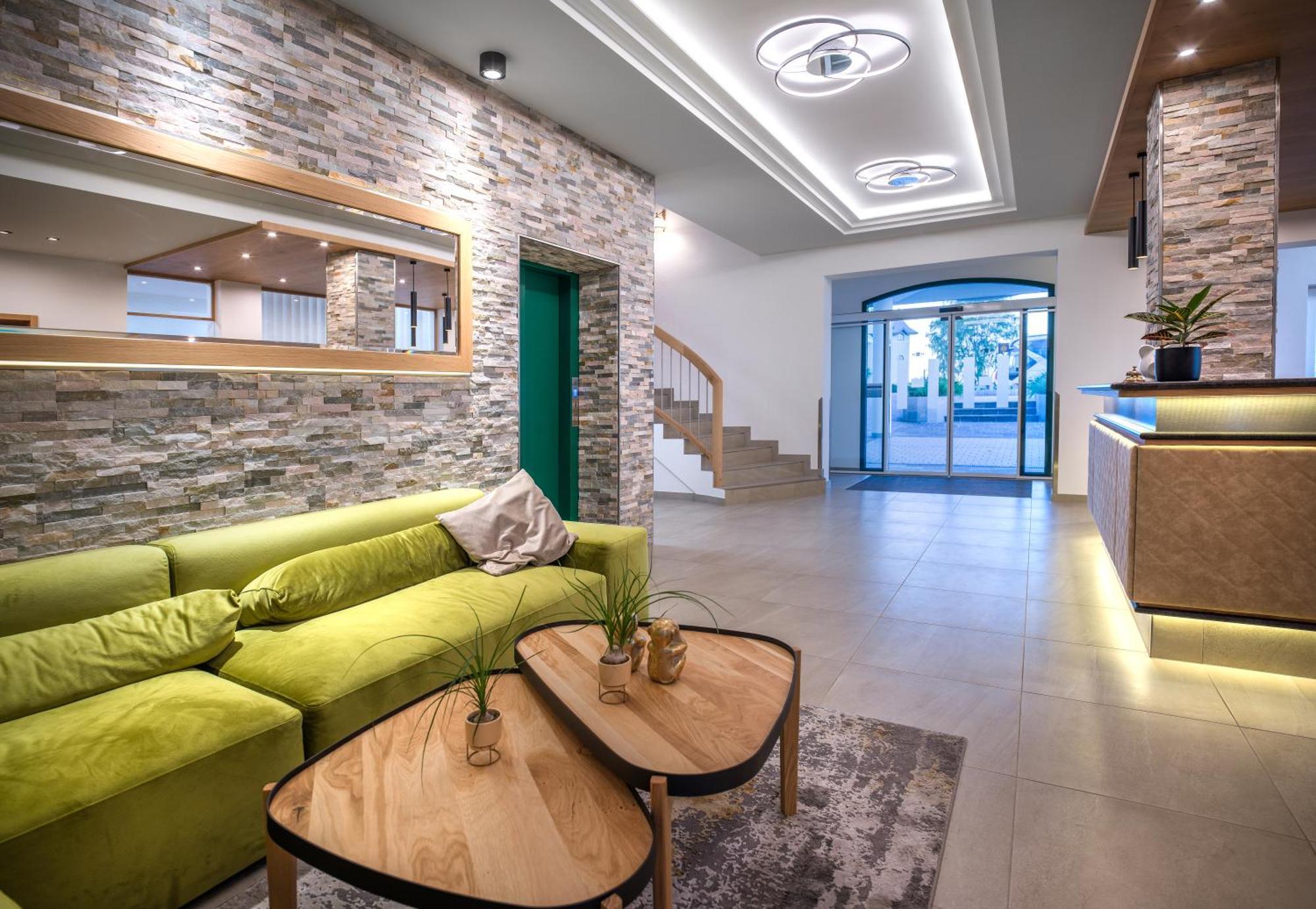 Ferienhotel Hofer Superior Strass im Attergau ภายนอก รูปภาพ